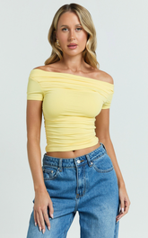 Gena Top - Off Shoulder Gathered Short Sleeve Top in Pastel Yellow
