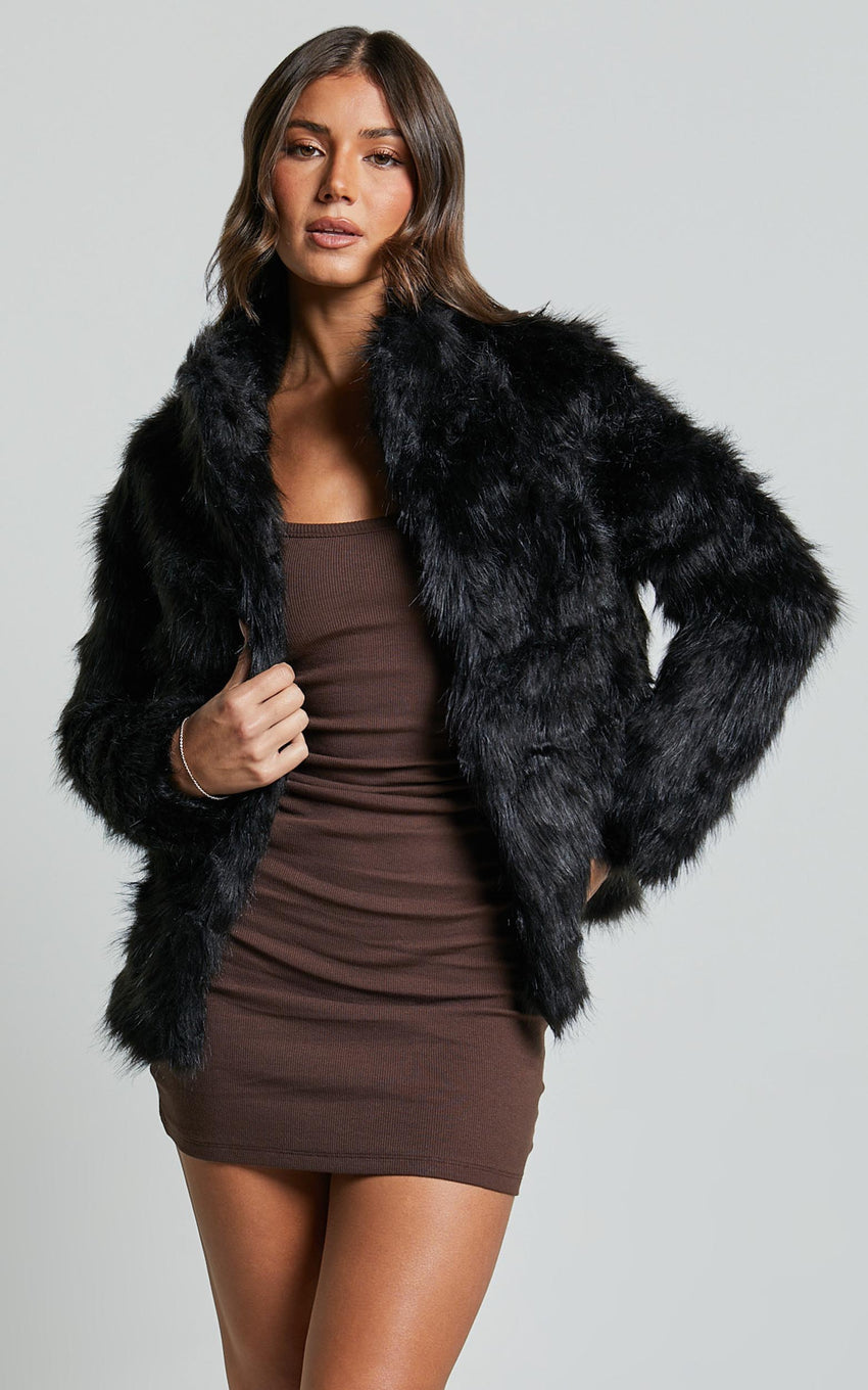 Lioness - Bada Bing Faux Fur in Onyx