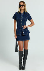 Paige Top - Button Down Short Sleeve Denim Top in Dark Blue Wash